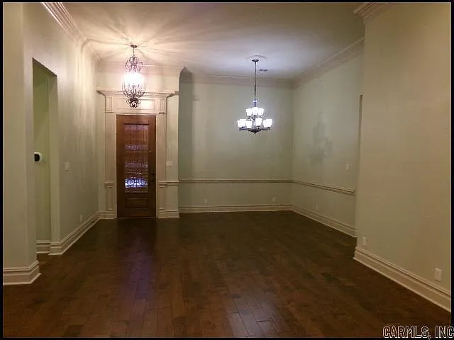 21 Commentry Dr — Photo 4