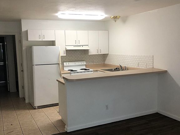 4th image of 2471 Wren Hollow Dr #1