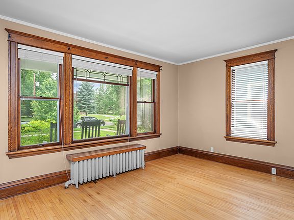 4th image of 526 Reeves Dr