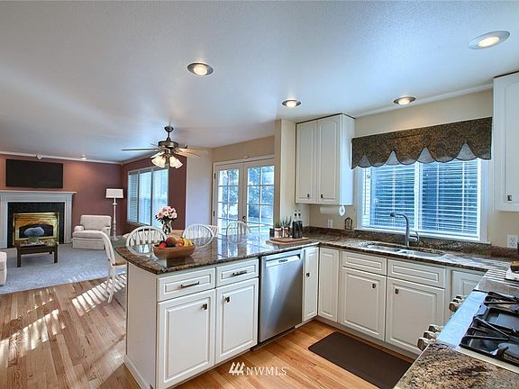 4th image of 4423 S 352nd St