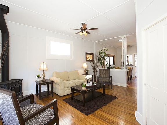 3rd image of 4533 Georgia St