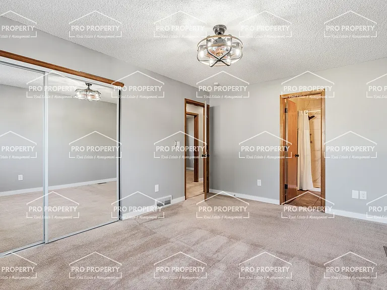 2526 10th St SW — Photo 15