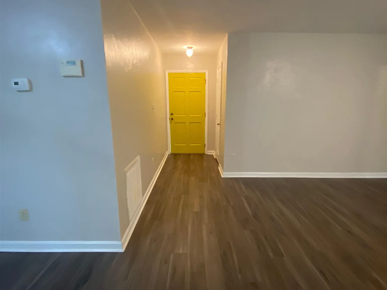 3 bed, 2.0 bath, 1284 sqft, $1,750 — Photo 2