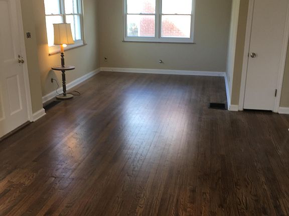 4th image of 2647 Van Deren Dr