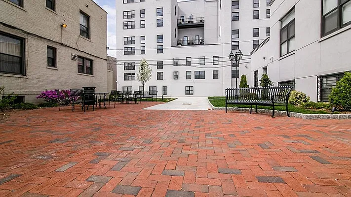 Rented by Nooklyn NYC LLC | media 91