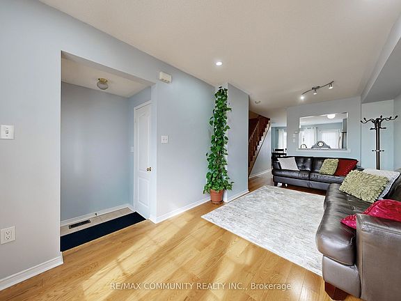 5th image of 771 Cornell Rouge Blvd