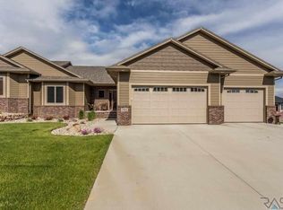 7501 S Grand Arbor Pl, Sioux Falls, SD 57108