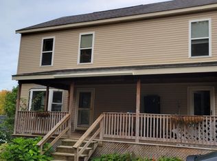 7 High St #B, Epping, NH 03042