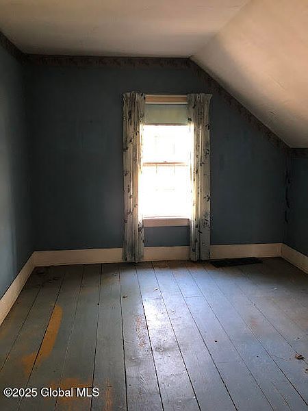5th image of 21920 NY-22