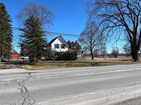 4th image of 3520 Capac Rd