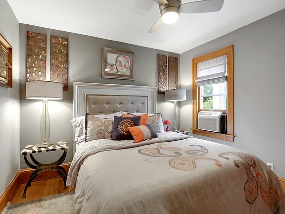 5th image of 1429 Wellesley Ave