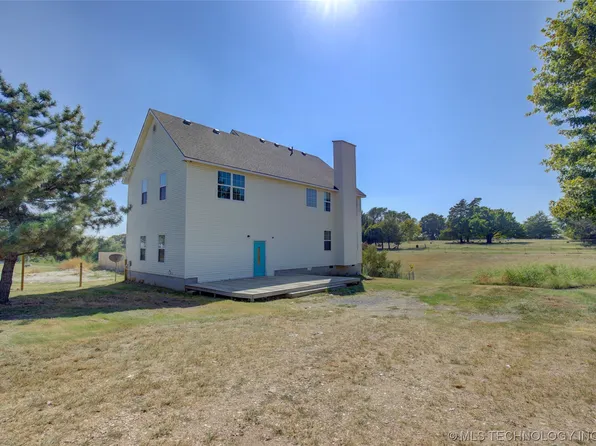 15525 N Jarvis Rd, Tahlequah, OK 74464