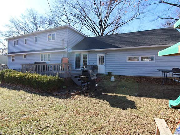 2nd image of 2123 Crestwood Ln