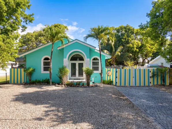 32 S Andros Rd, Key Largo, FL 33037