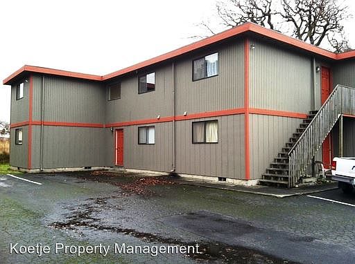 5th image of 440 SE Barrington Dr