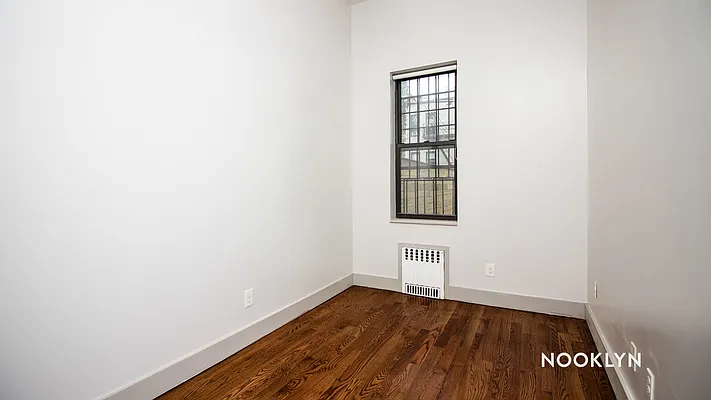Rented by Nooklyn NYC LLC | media 21