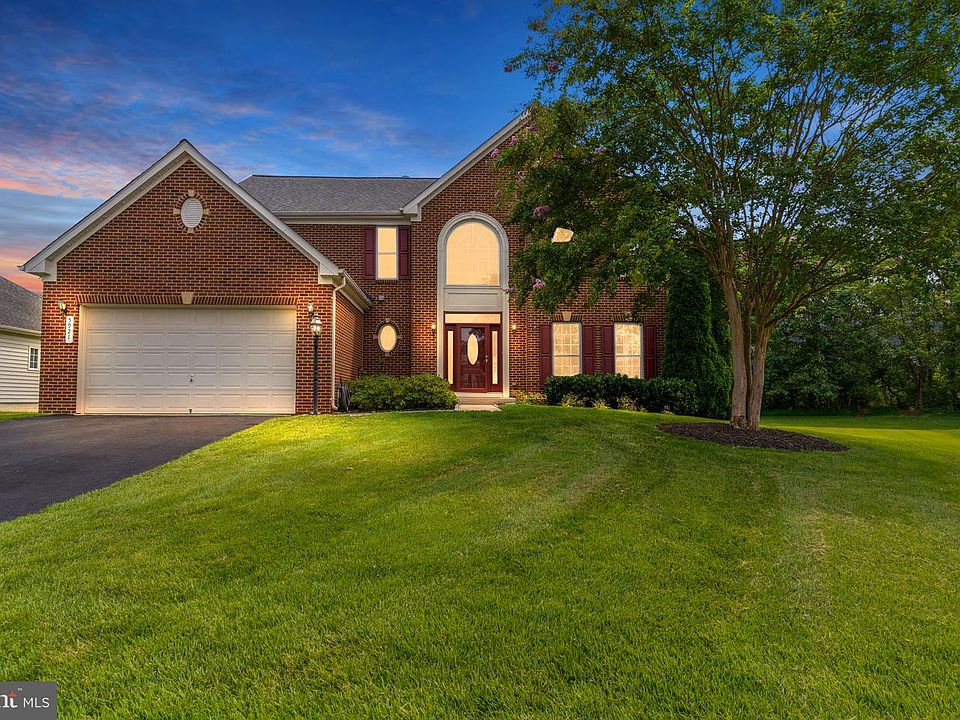 1st image of 5921 Coakley Dr
