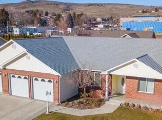 8705 Woodwinds Way, Yakima, WA