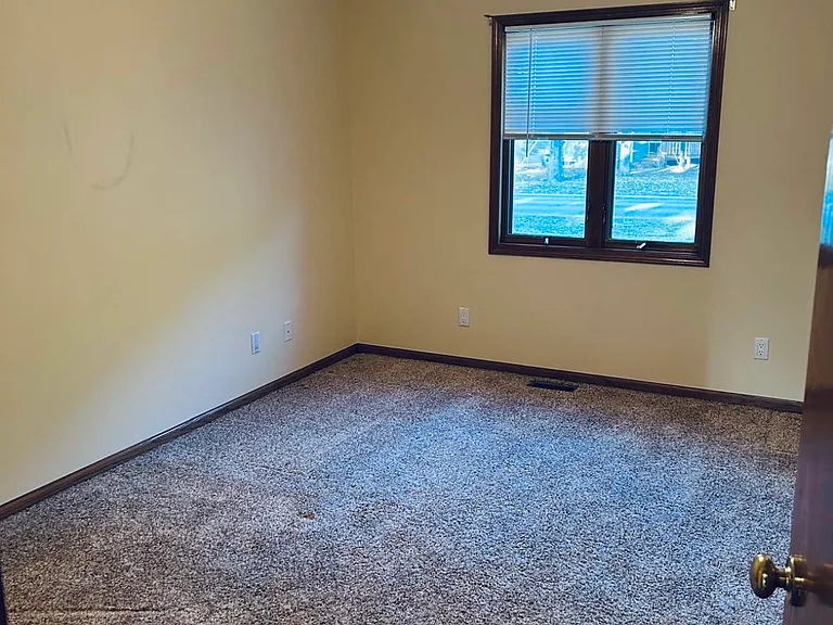604 Briarbrook Dr — Photo 10