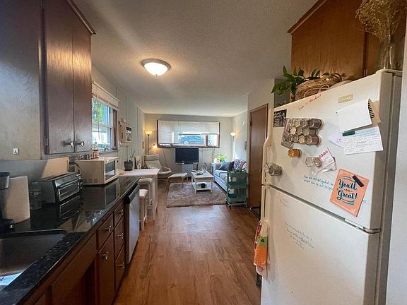 4th image of 338 18th Ave NE APT 5