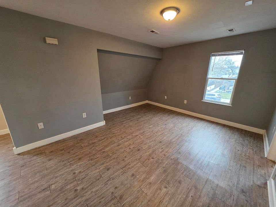 1st image of 613 W Knox Ave #2