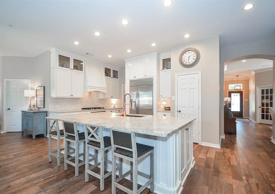 1st image of 2618 Yellowwood Ct