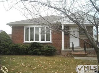2987 Middlefield Dr, Trenton, MI 48183