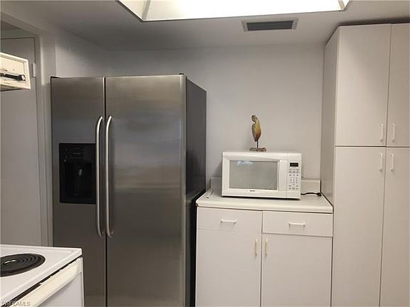 3rd image of 4431 N Canal Cir