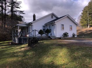103 Floyd Mountain Ln, Galax, VA 24333