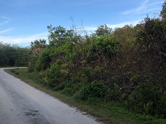 3rd image of Bayshore Dr #7