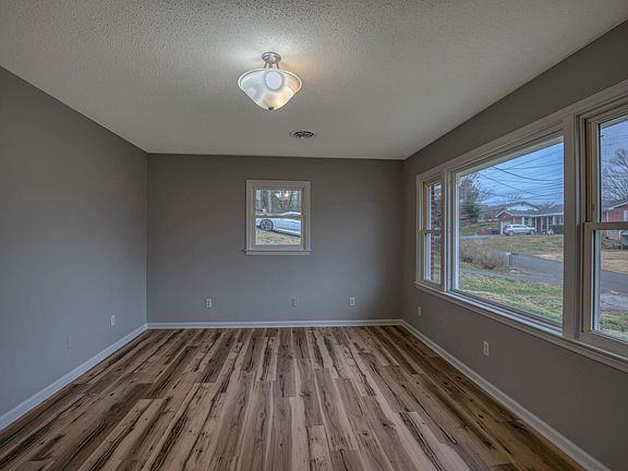 4th image of 24434 Briscoe Dr