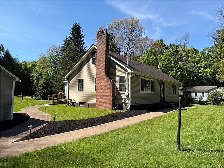 466 Route 82 — Photo 3