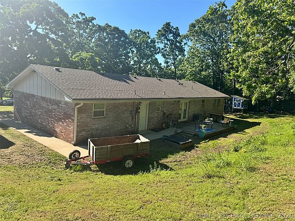 3rd image of 1850 S Woodland Rd