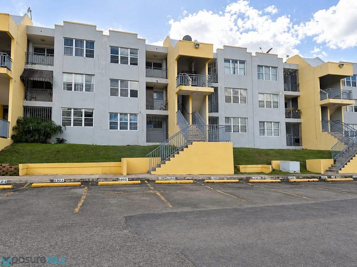 Building Photo - A Villas Del Gigante #303