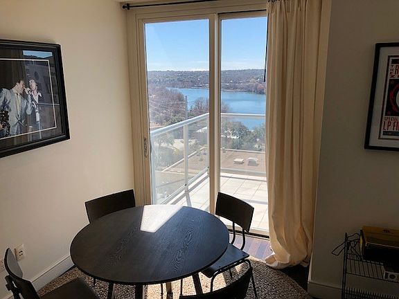 5th image of 98 San Jacinto Blvd #1001