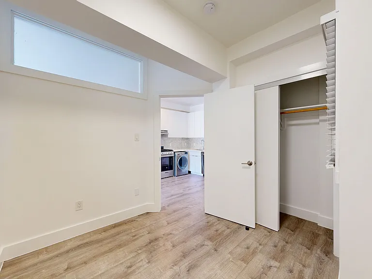 812 Eddy St #405 — Photo 8