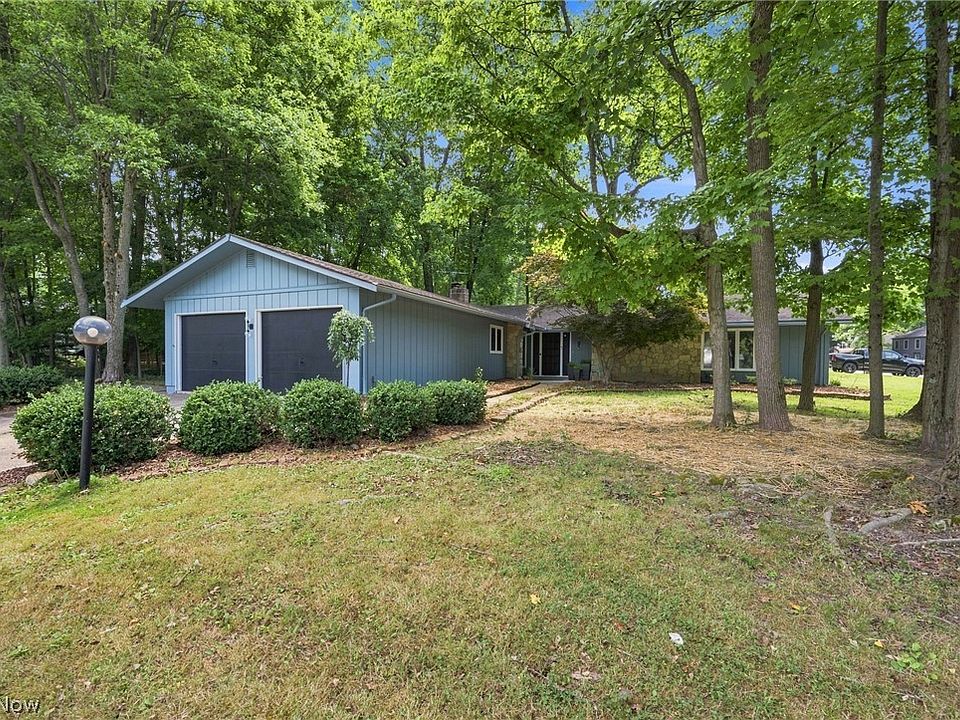 1st image of 20019 Hawthorne Ln