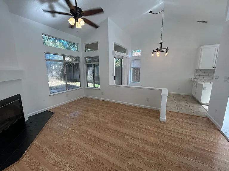 4093 Heartland Way — Photo 4