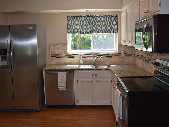 3rd image of 2657 Kathleen Dr