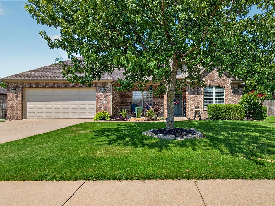 1st image of 2611 Churchill Dr