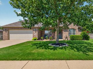2611 Churchill Dr, Bartlesville, OK 74006