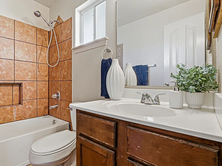 4541 Joseph Rodriguez Dr — Photo 26