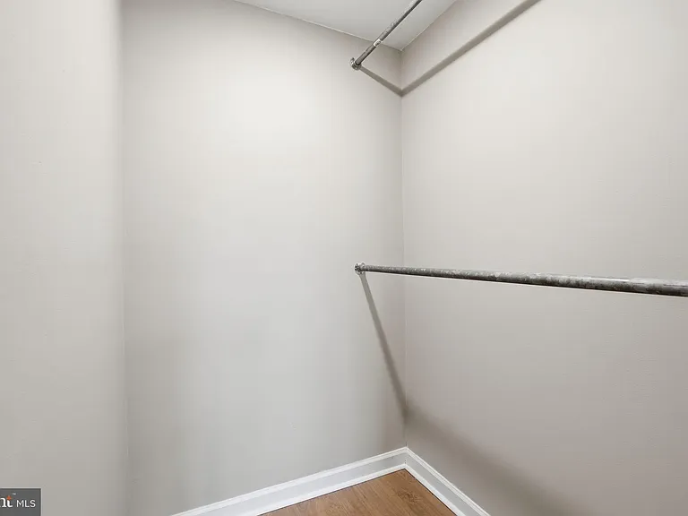 1710 W Virginia Ave NE #202 — Photo 19