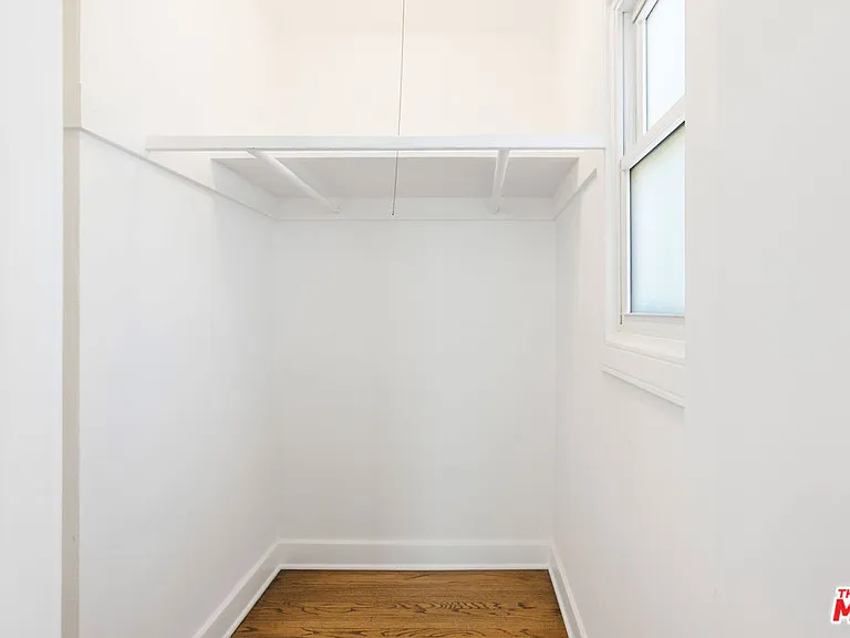 1293 S Sycamore Ave — Photo 18