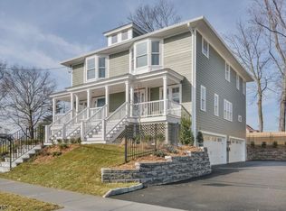 92A Grove St, Montclair, NJ 07042