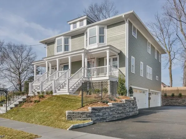 92A Grove St, Montclair, NJ 07042