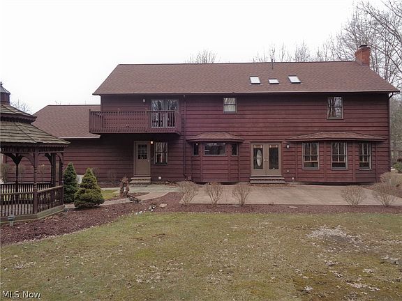 4th image of 318 Woodbend Dr