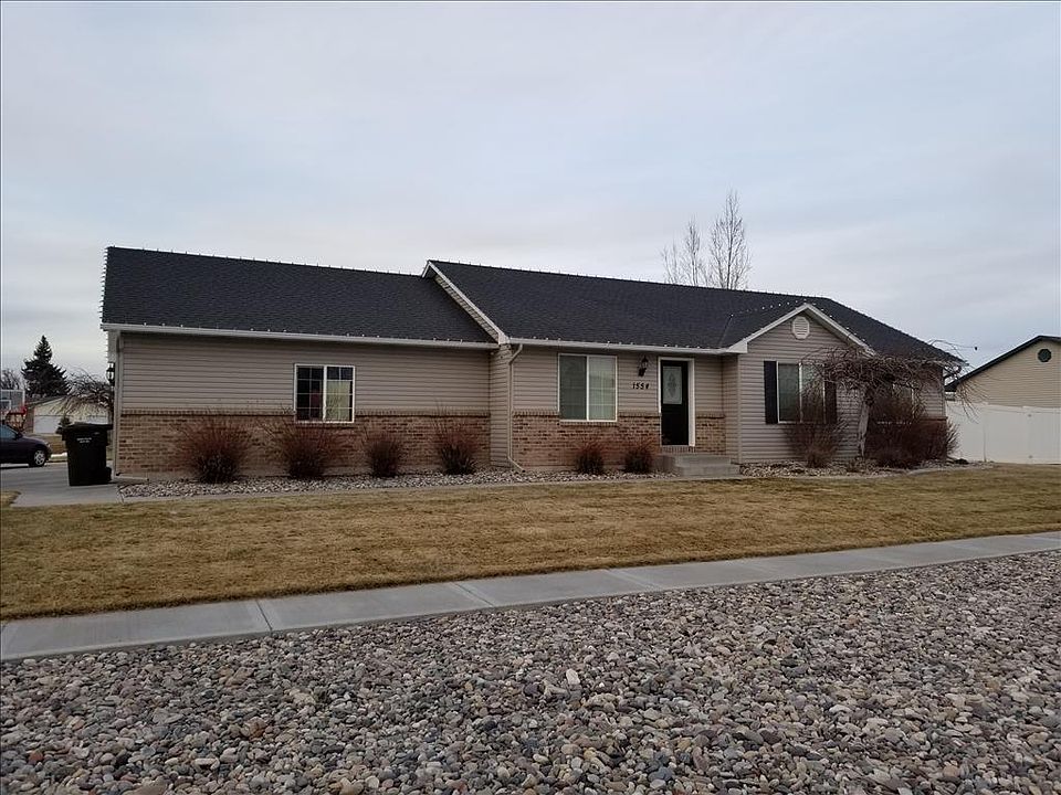 1st image of 1554 N Avon Ln