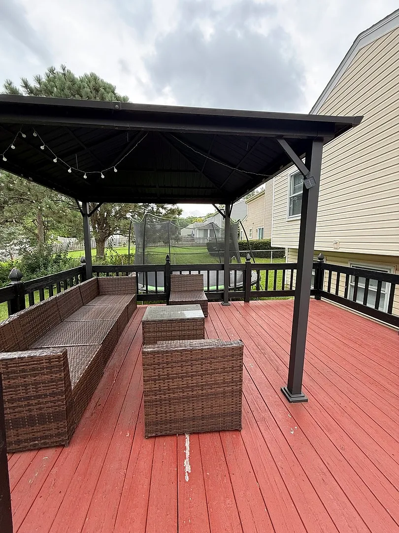 4 bed, 1550 sqft, $2,975 — Photo 3