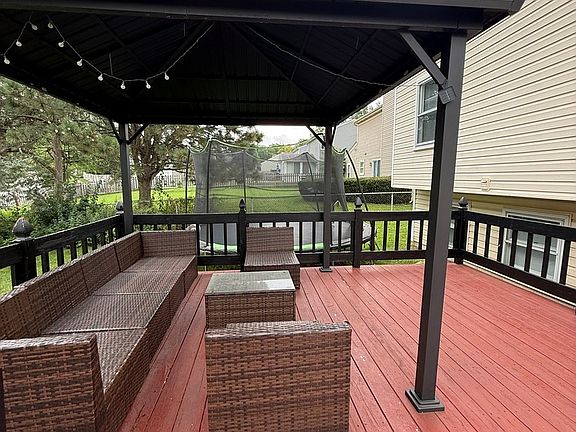3rd image of 2116 Briar Hill Dr